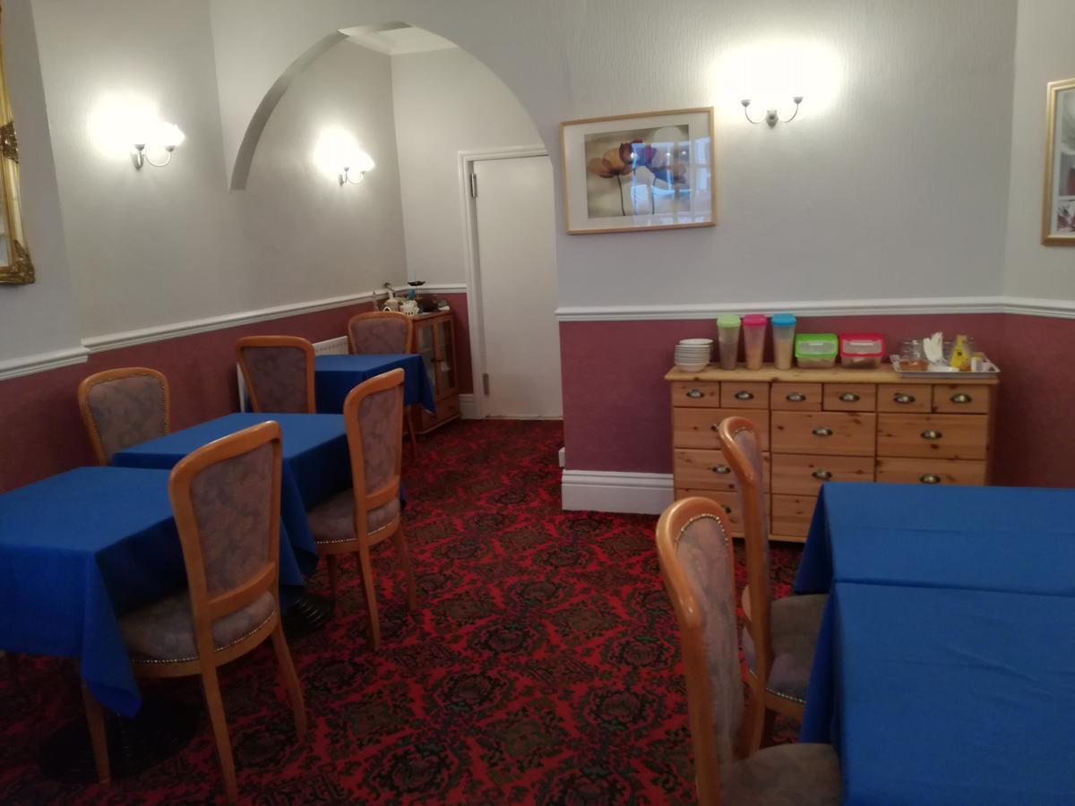 The Berwick - Over 40'S Only Blackpool Buitenkant foto